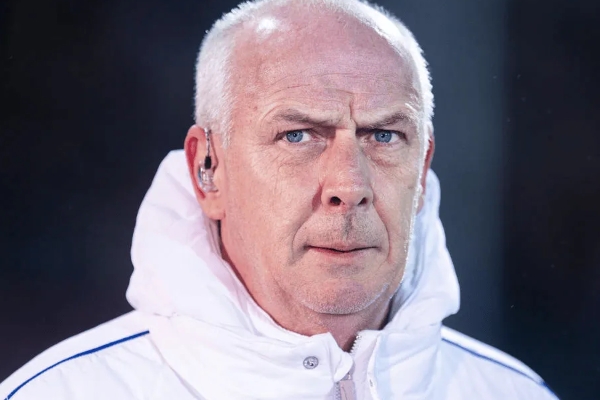 巴斯勒炮轰拜仁后卫乌帕梅卡诺:失误频出不堪大任